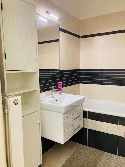 Sunny Flat In Center Of Prague Διαμέρισμα Εξωτερικό φωτογραφία
